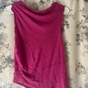 We The Free Fuchsia Sleeveless Top size medium never worn